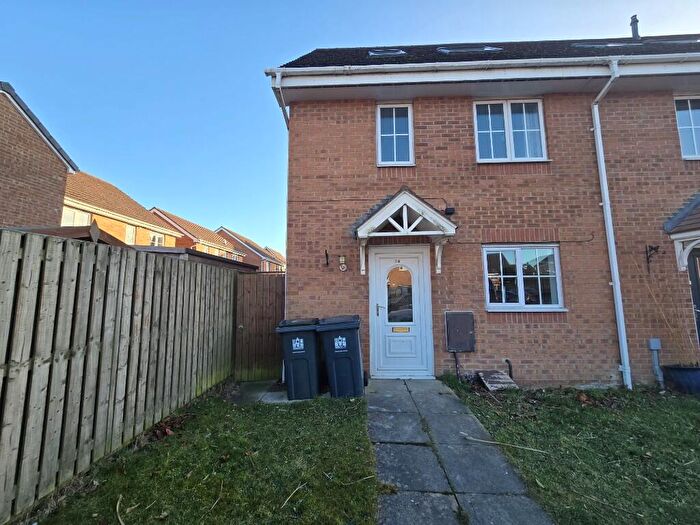 3 Bedroom End Of Terrace House To Rent In Moorfield Close, Darlington, County Durham, DL1