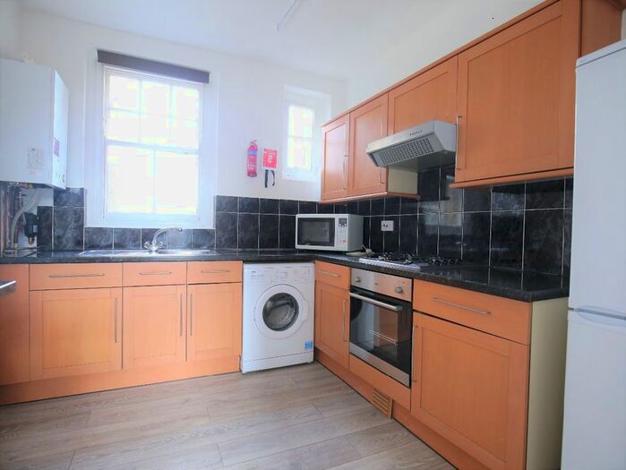 4 Bedroom Flat To Rent In Royal College Street, London, NW1