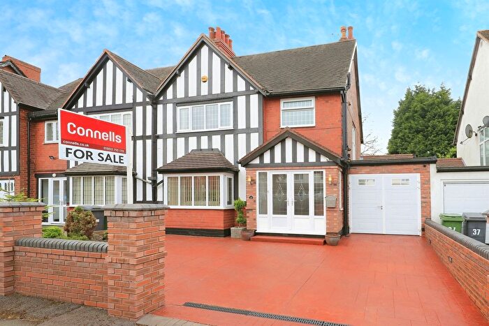 4 Bedroom Property To Rent In Copthorne Road, Wolverhampton, WV3