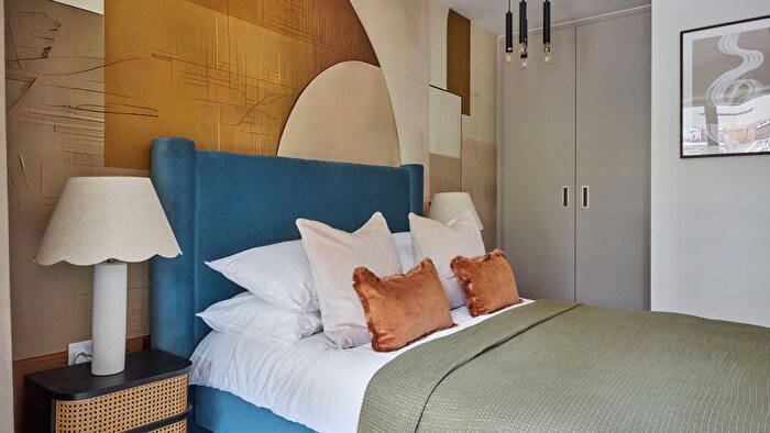 1 Bedroom Flat For Sale In Renforth Street, Canada Water, Canada Water, SE16