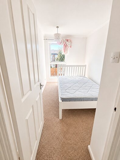 3 Bedroom Terraced House To Rent In Canterbury Way, Stevenage, SG1