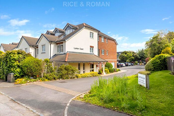 1 Bedroom Retirement Property For Sale In Lynton Court, Epsom, KT17