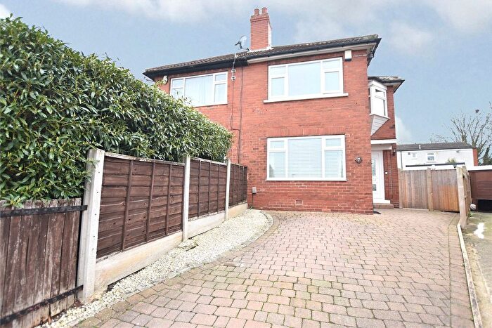 3 Bedroom Semi Detached House For Sale In Primrose Garth, Leeds, West Yorkshire, LS15