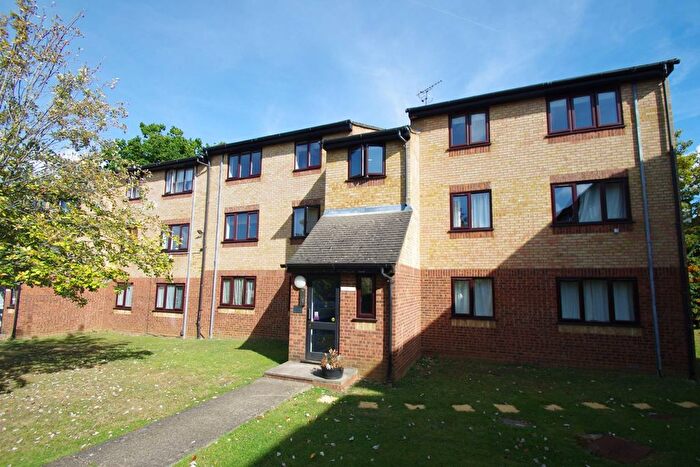 1 Bedroom Flat To Rent In , Watford, WD24