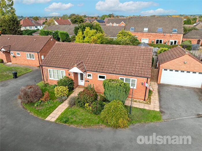 3 Bedroom Bungalow For Sale In Churchfields Gardens, Bromsgrove, Worcestershire, B61