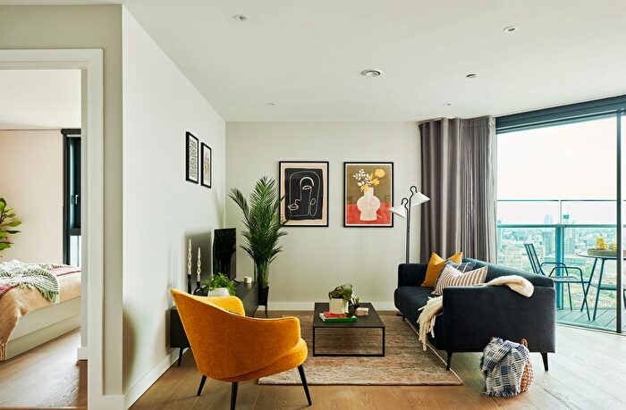 1 Bedroom Flat To Rent In Uncle Elephant And Castle, Churchyard Row, Elephant And Castle, SE11