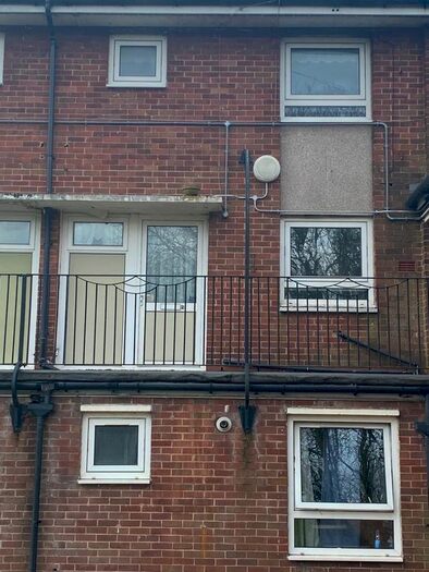 2 Bedroom Flat To Rent In Albert Street, Royton, Oldham, OL2