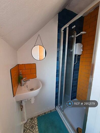 1 Bedroom Flat To Rent In Wiltie Gardens, Folkestone, CT19