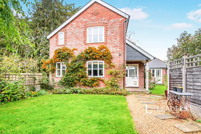 4 Bedroom Detached House To Rent In King Street, Westbourne, PO10