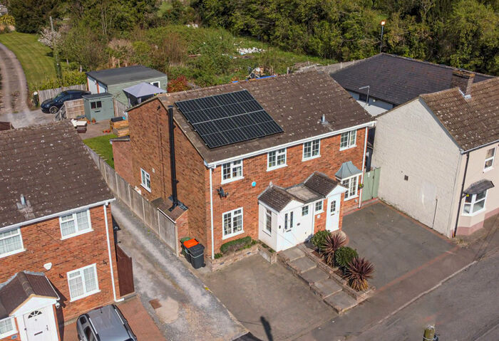 3 Bedroom Semi-Detached House To Rent In Bower Lane, Eaton Bray, Dunstable, Bedfordshire, LU6