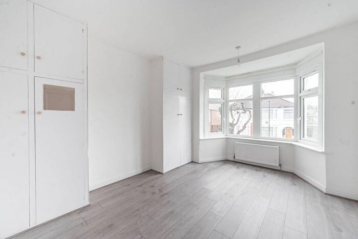 5 Bedroom Semi Detached House To Rent In Morley Crescent West, Stanmore, HA7