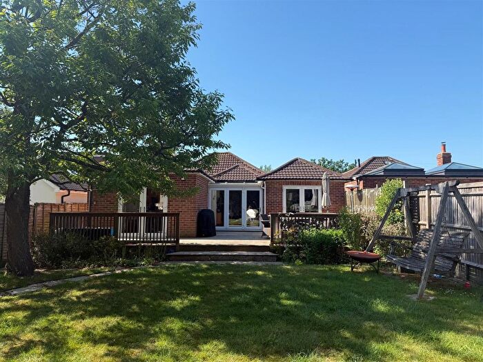 4 Bedroom Detached House For Sale In Stocks Green Road, Hildenborough, TN11
