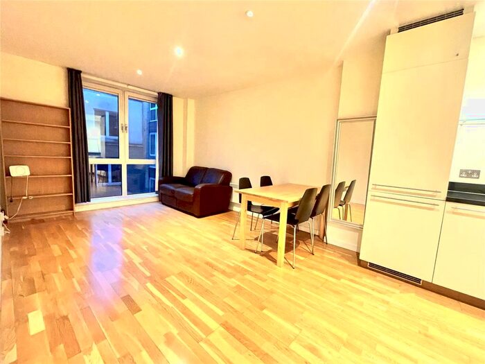 1 Bedroom Flat To Rent In Hosier Lane, West Smithfield, EC1A