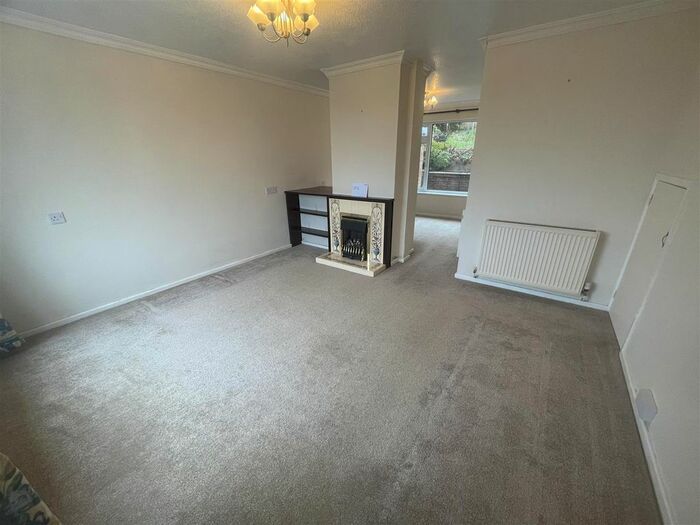 3 Bedroom SemiDetached House To Rent In Hollywell Road, Mitcheldean