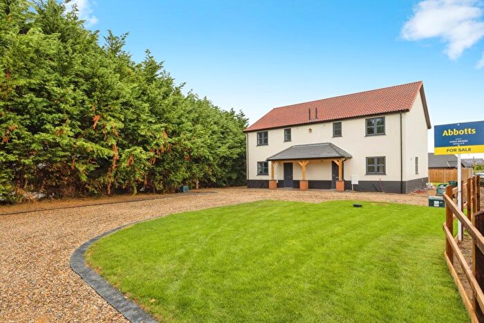 3 Bedroom Semi-Detached House For Sale In Back Lane, Scoulton, Norwich, Norfolk, NR9