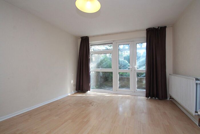 1 Bedroom Flat To Rent In Chepstow Road, Croydon, CR0