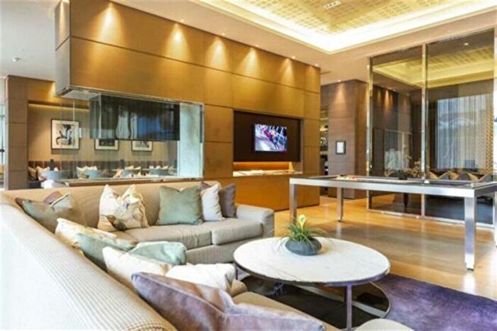 3 Bedroom Apartment To Rent In The Penthouse Heron, Moor Lane, Moorgate, London, EC2Y