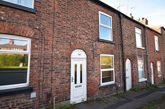 2 Bedroom Terraced House For Sale In Hurdsfield Road, Macclesfield, SK10