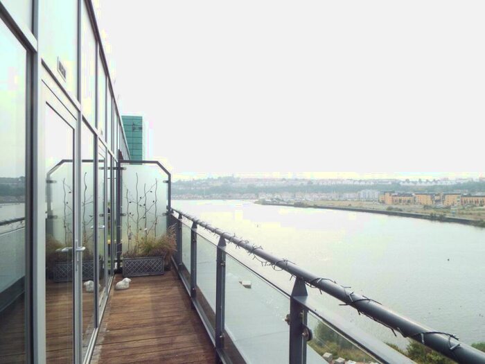 2 Bedroom Apartment To Rent In Davaar House, Ferry Court, CF11