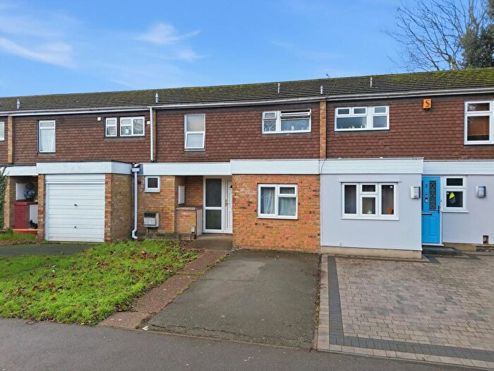 3 Bedroom Terraced House For Sale In Manor Road, Romford, RM1