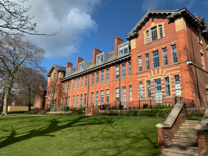 2 Bedroom Flat To Rent In Victoria Gardens, Leeds, LS6