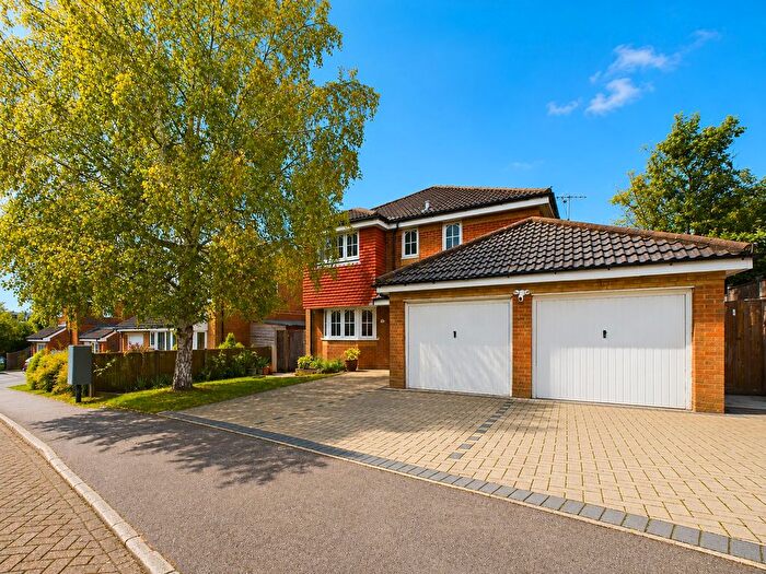 4 Bedroom Detached House To Rent In Rachaels Lake View, Warfield, Bracknell, Berkshire, RG42