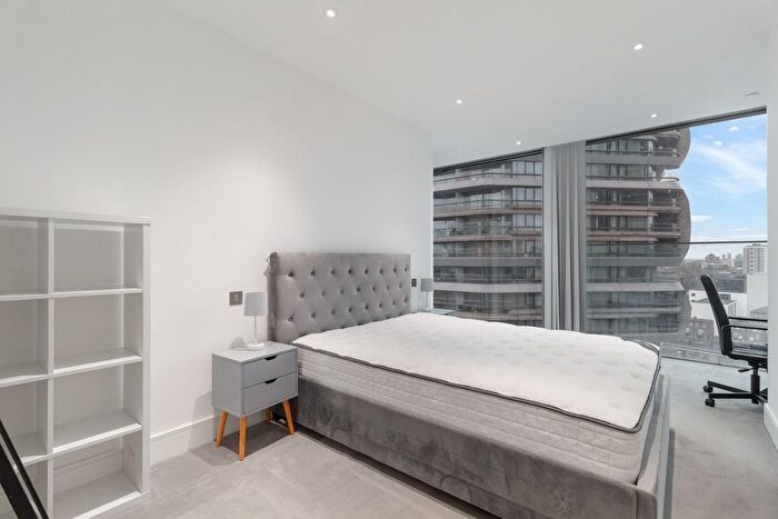 2 Bedroom Flat To Rent In Carrara Tower, Bollinder Place London, EC1V