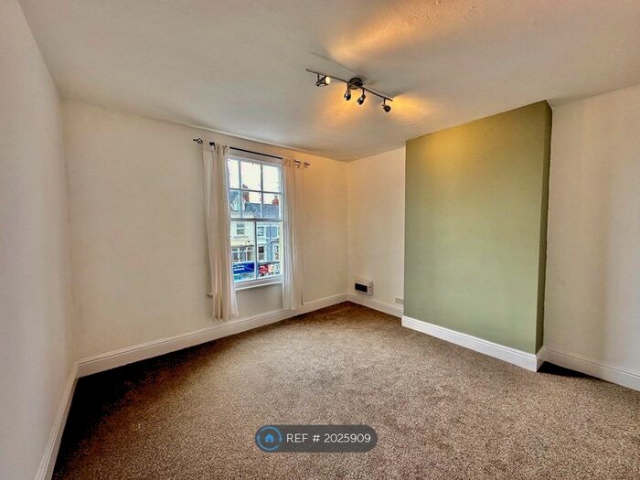 2 Bedroom Flat To Rent In Madoc Street, Llandudno, LL30