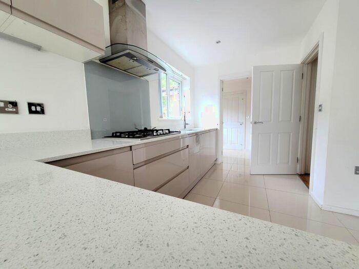 5 Bedroom Detached House To Rent In Hawthorn Way, Worsely, M28