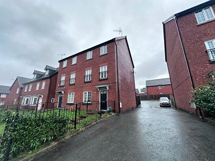 4 Bedroom Terraced House To Rent In Cornwall Street, Openshaw, M11