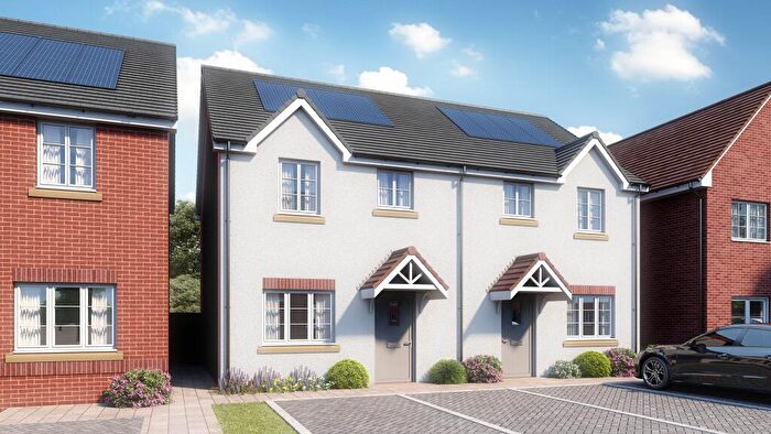 3 Bedroom Semi-Detached House For Sale In Claughton Fields, Dudley, DY2