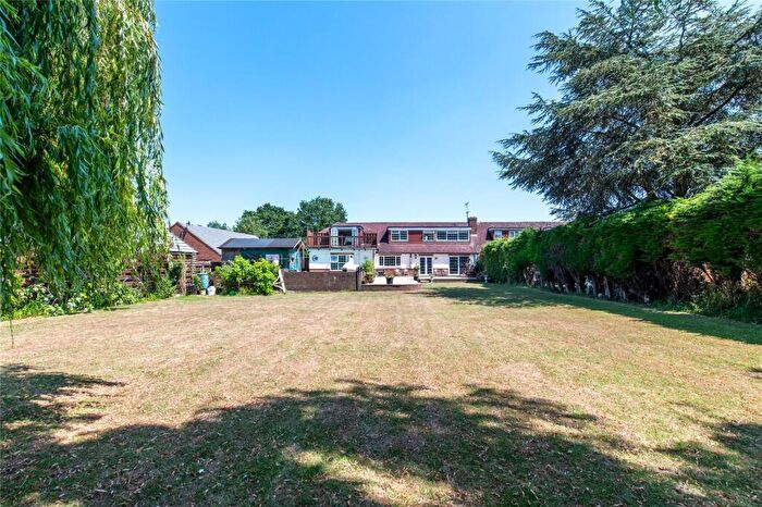 5 Bedroom Detached House For Sale In Town Road, Cliffe Woods, Rochester, Kent, ME3