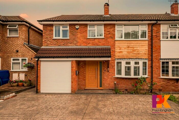4 Bedroom Semi-Detached House To Rent In Berkeley Road, High Wycombe, HP10