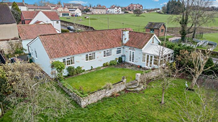 4 Bedroom Detached Bungalow For Sale In Water Lane, Little Smeaton, North Yorkshire, WF8