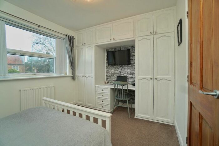 2 Bedroom End Of Terrace House To Rent In Long Street, Easingwold, York, YO61