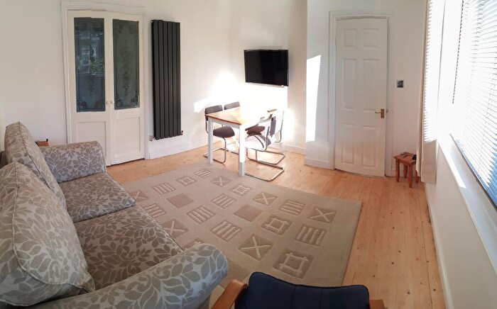 3 Bedroom House To Rent In Lower Regent Street, Beeston, East Midlands, NG9