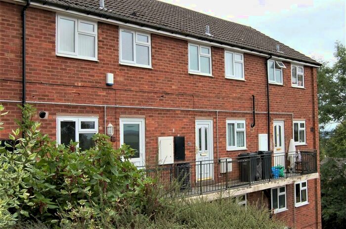 2 Bedroom Town House To Rent In Ettymore Close, Sedgley, DY3