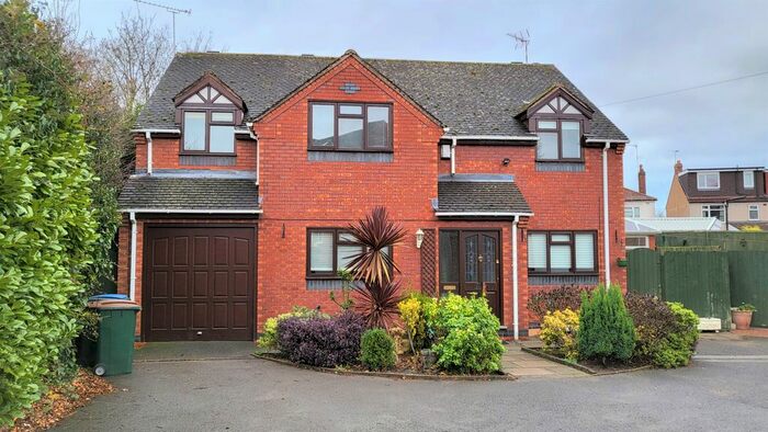4 Bedroom Detached House To Rent In Coundon Green, Coundon, Coventry CV6