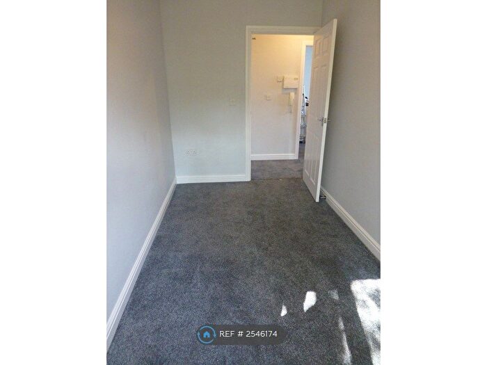 2 Bedroom Flat To Rent In Broad Street, Long Eaton, Nottingham, NG10