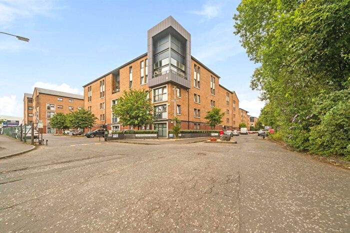 2 Bedroom Flat To Rent In Minerva Way, Glasgow, G3
