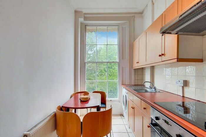 1 Bedroom Flat To Rent In Chepstow Road, Notting Hill, London, W2