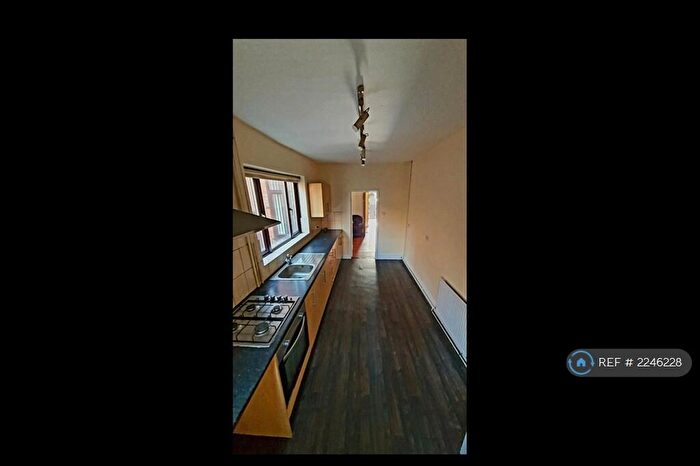 3 Bedroom Terraced House To Rent In Rendell Road, Leicester, LE4