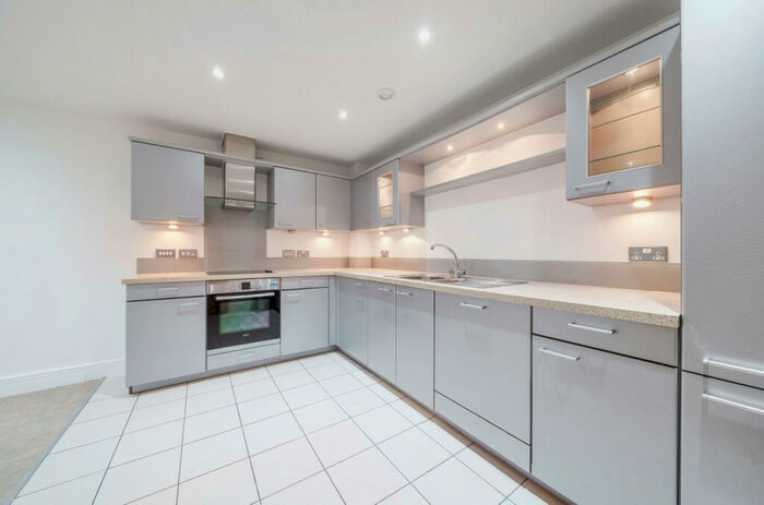 2 Bedroom Apartment To Rent In Sherman Road, Bromley, BR1