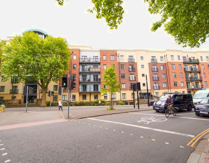 2 Bedroom Flat To Rent In Squires Court, Bedminster Parade, Bristol, BS3