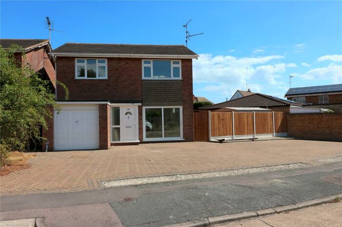 3 Bedroom Detached House To Rent In Butterys, Southend-on-Sea, Essex, SS1