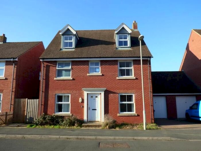 5 Bedroom Town House To Rent In Linton Avenue Kingsway, Quedgeley, Gloucester, GL2