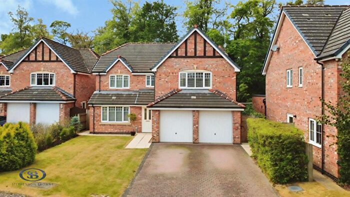 5 Bedroom Detached House For Sale In Oakmont Close, Congleton, CW12