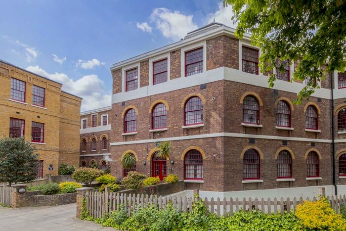 4 Bedroom Flat To Rent In West Park Road, Southall, UB2