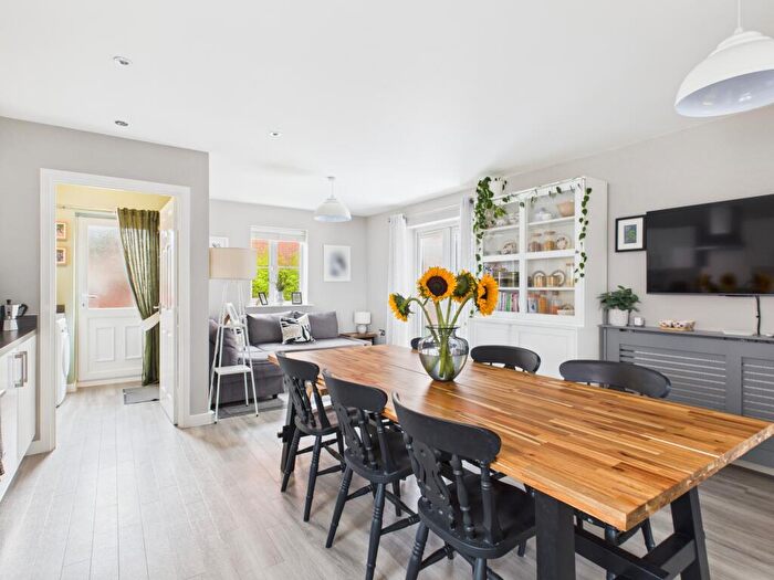 4 Bedroom Detached House For Sale In Marisco Close, Boulton Moor, DE24