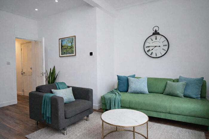 2 Bedroom Property To Rent In Midland Road, St Philips, Bristol, BS2